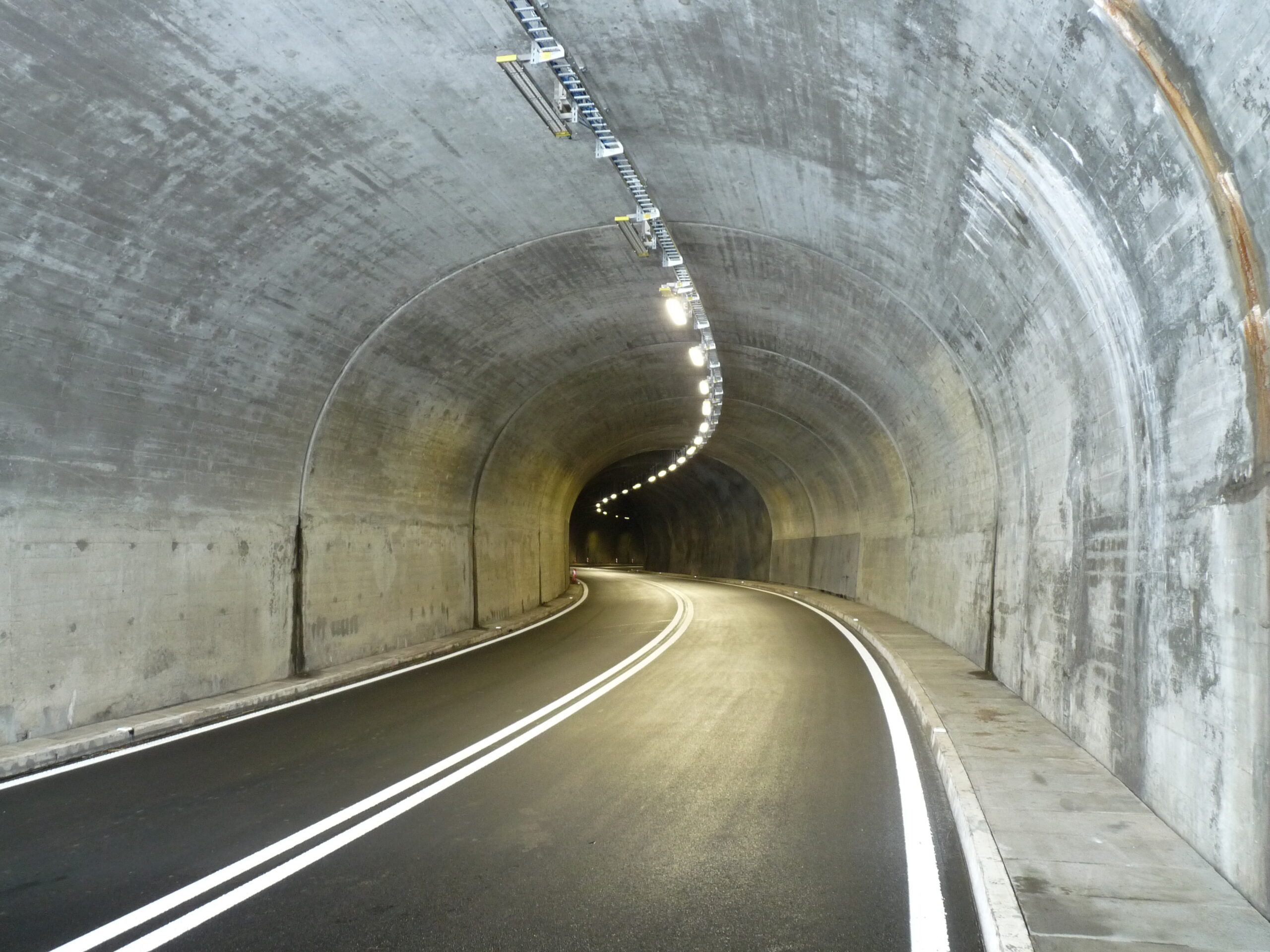 Erneuerung Tunnelbeleuchtung